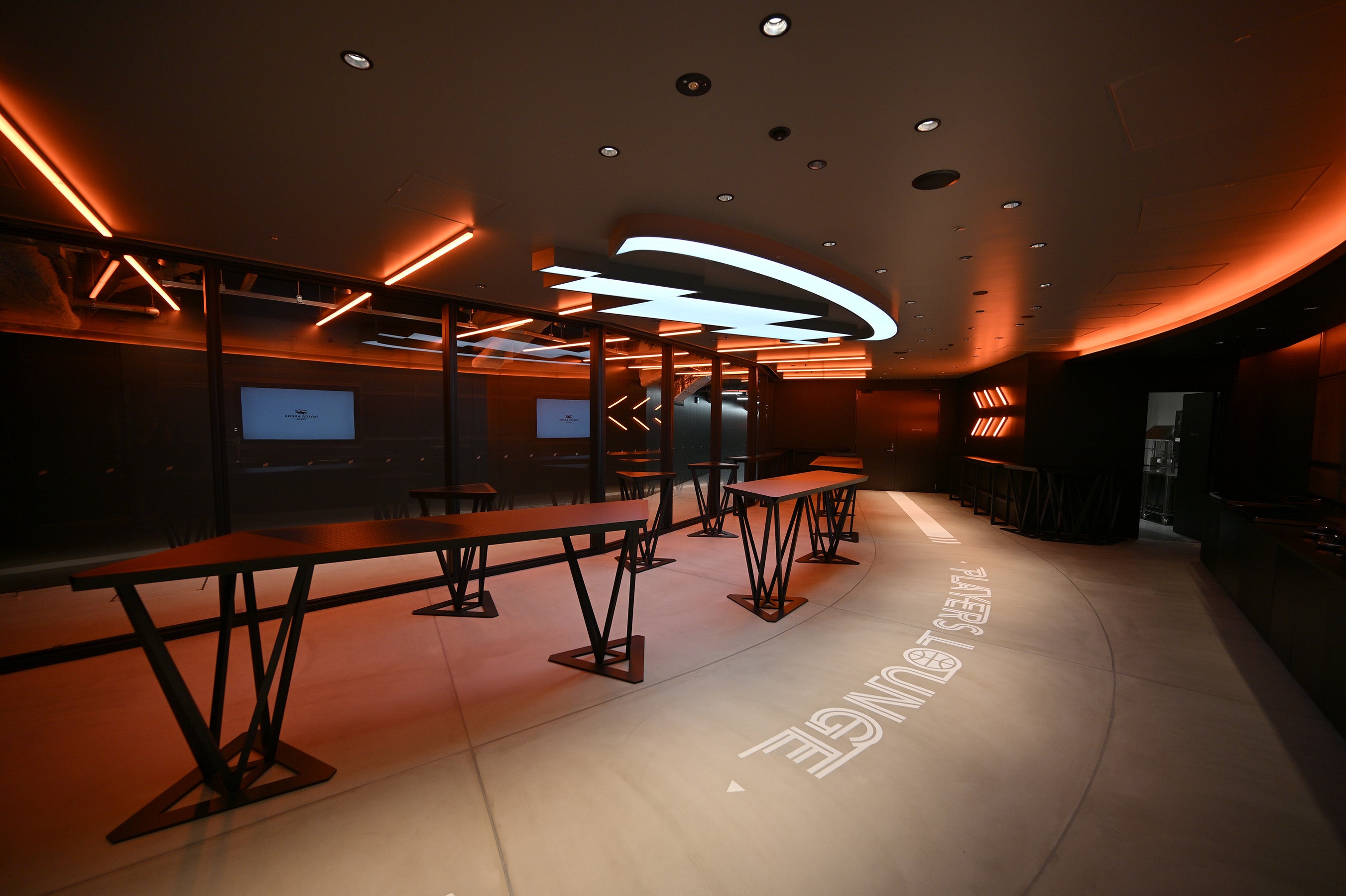 プレーヤーズラウンジ】ホスピタリティ サービス｜アルバルク東京